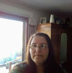 Meet your Posher, Dee dee